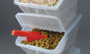 Read more about the article WTM CBCL-24 Stackable Bins with Hinged Lids, 24-Quart, Pack of 3