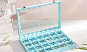 Read more about the article SONGMICS Jewelry Box Display Case with a Clear Glass Window and 24 Compartments, Light Blue
