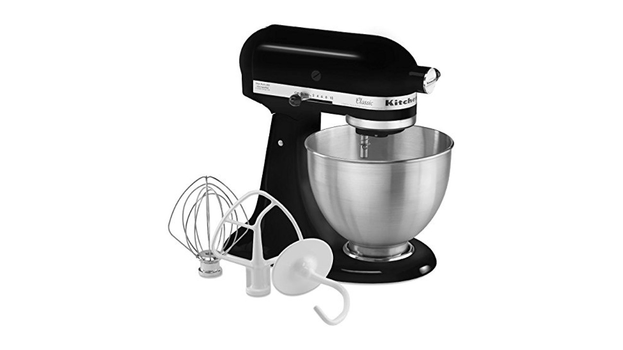 You are currently viewing KitchenAid K45SS Classic 275-Watt 4.5 Quart Stand Mixer Review & Ratings