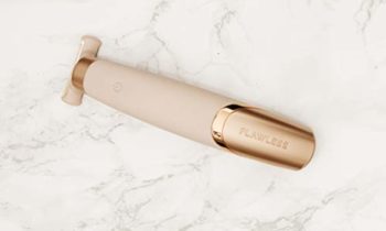 Read more about the article Finishing Touch Flawless Nu Razor Portable Cordless Rechargeable Electric Razor